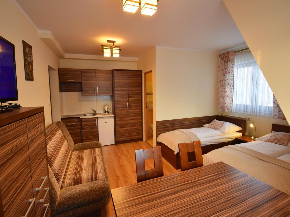 Pokoje Goscinne Budzowie Czarna Góra Exterior foto